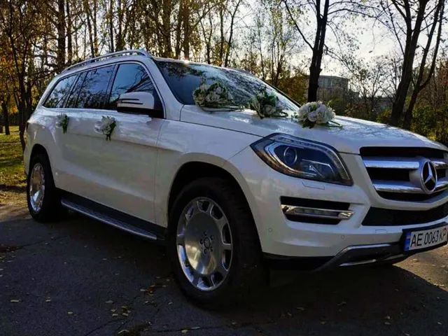 Прокат Mercedes GL Кривой Рог