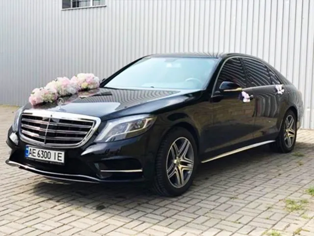 Прокат Mercedes W222 черный Кривой Рог